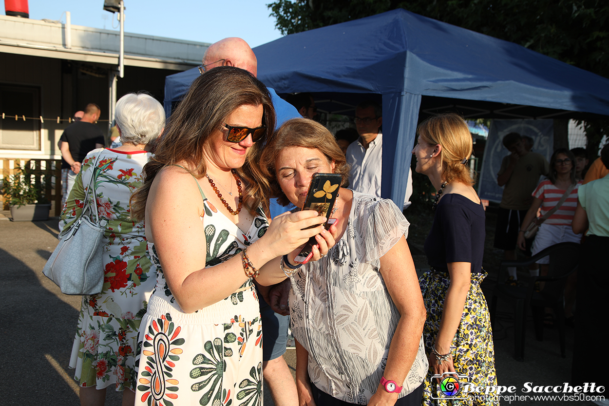 VBS_5350 - Inaugurazione Pizzeria 'Il crìscito'.jpg